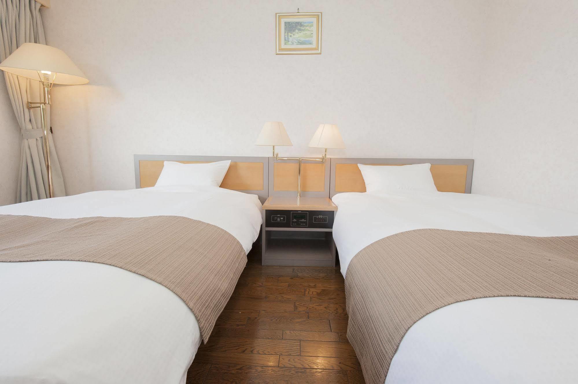 Takayama City Hotel Four Seasons Exterior photo